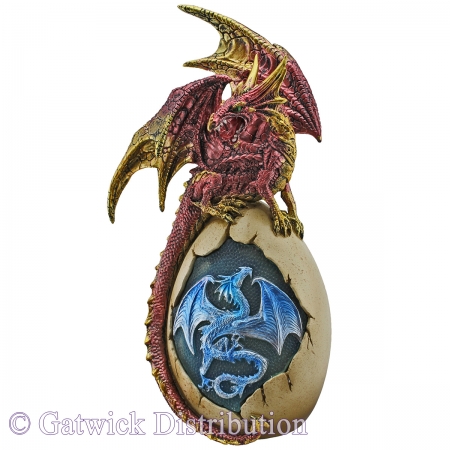 Red Dragon on Dragon Egg